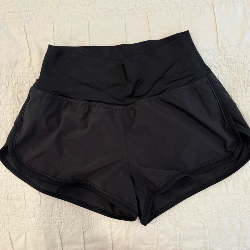Lululemon High Waisted Short - Size 6